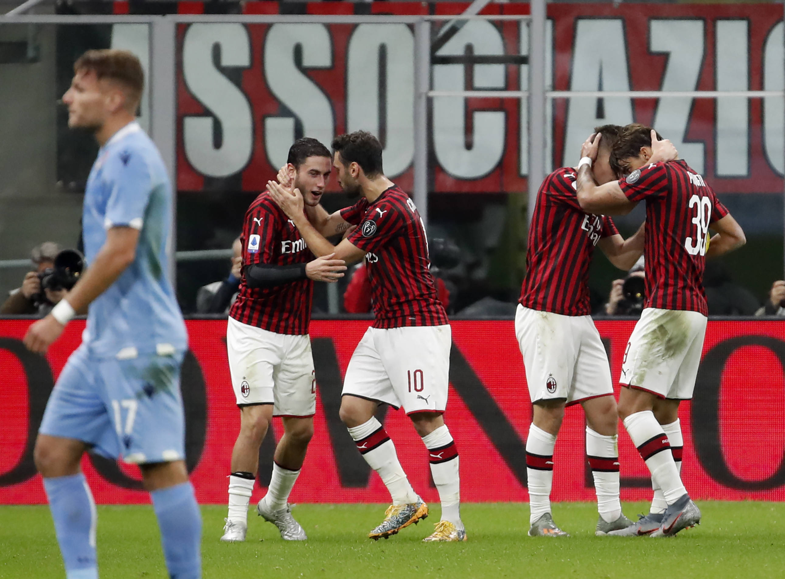 三亿体育体育vip注册-阿贾克斯在荷兰联赛中继续领先