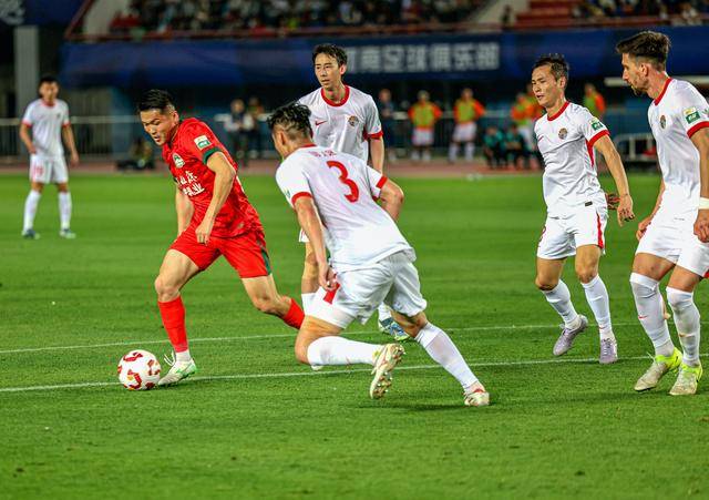 四川队教练团队战术妙招,带队逆转胜利的简单介绍 四川队教练团队战术妙招,带队逆转胜利的简单介绍