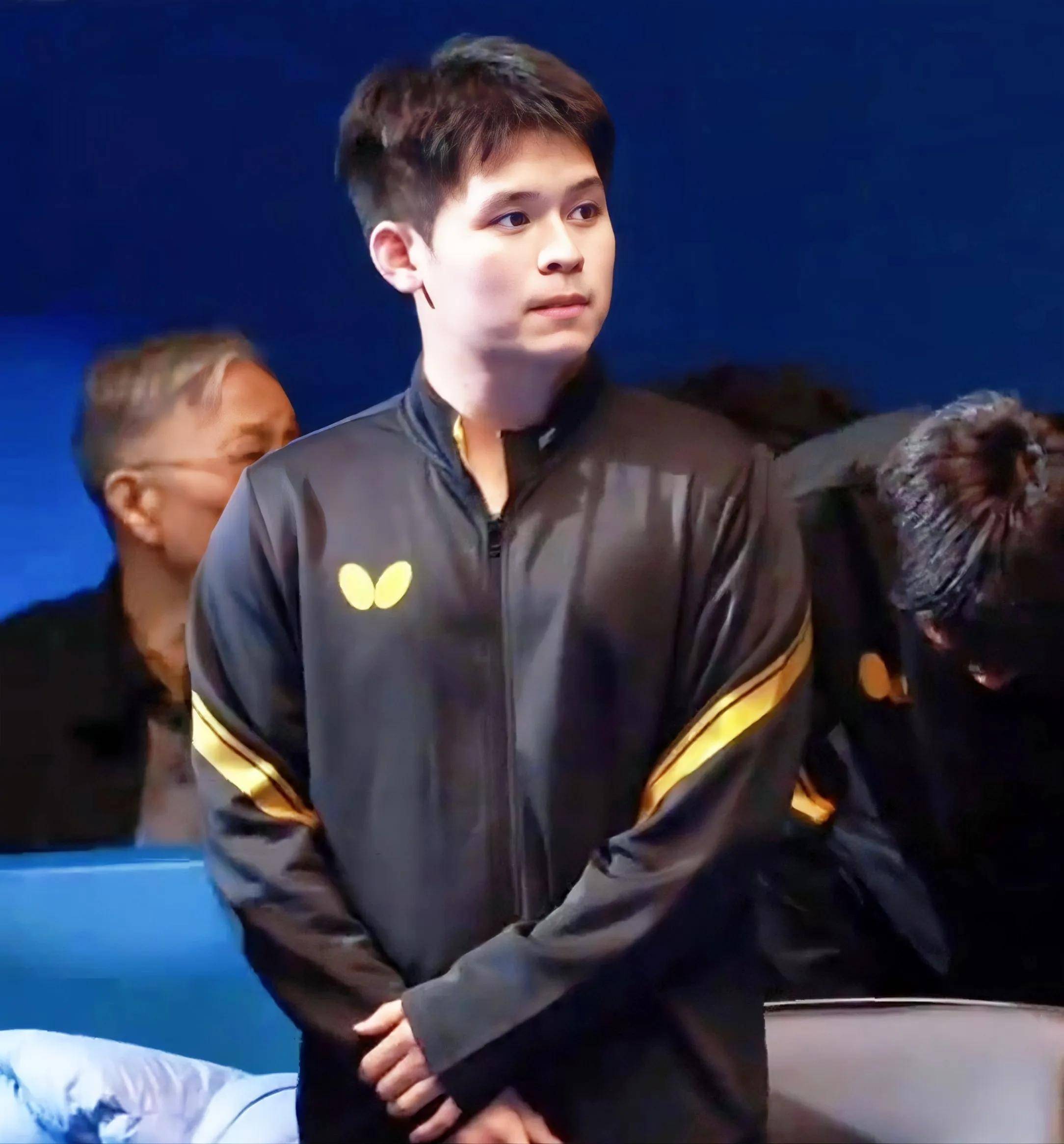 体育巨星奋力拼搏取得最后胜利! 体育巨星奋力拼搏取得最后胜利!