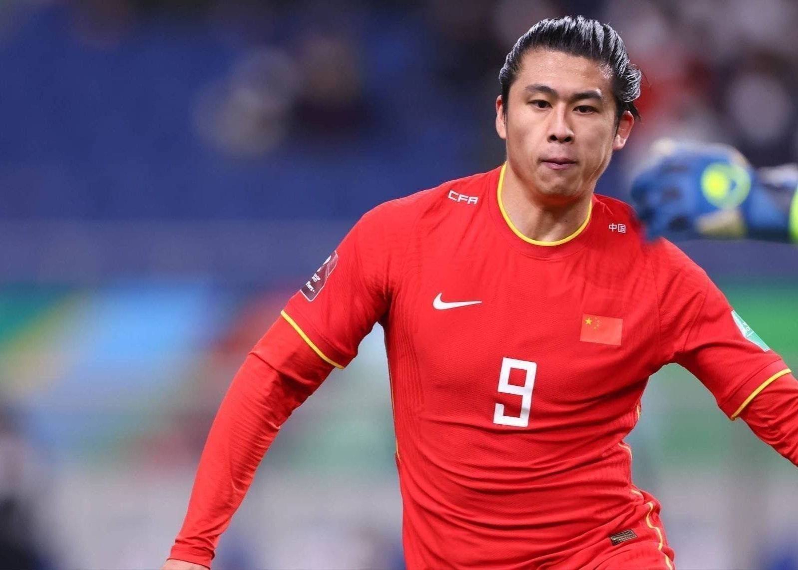 湖南女子足球队备战比赛,备受瞩目 湖南女子足球队备战比赛,备受瞩目