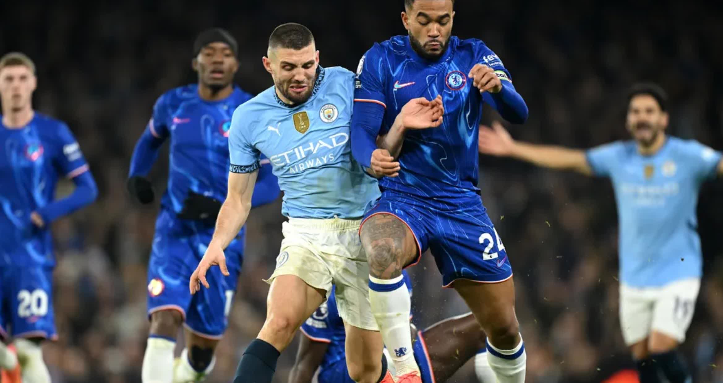 曼城逆转战胜切尔西,双线作战仍居领先位置 曼城逆转战胜切尔西,双线作战仍居领先位置