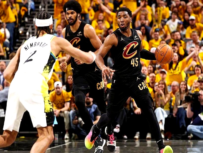 三亿体育体育入口-开拓者惜败爵士，米切尔独得30+得分