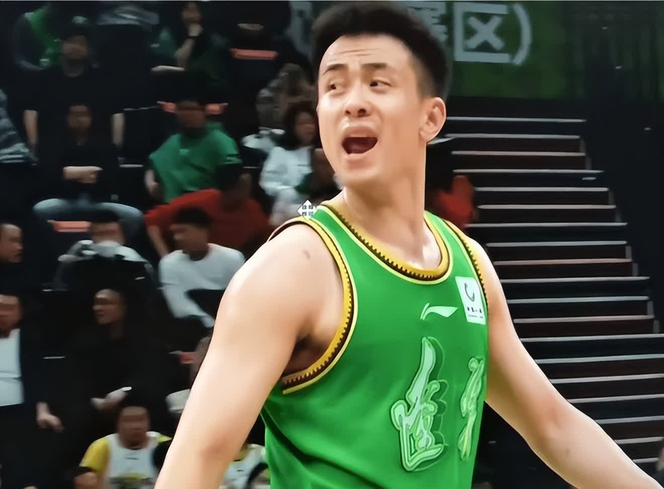 让球员成为赛场焦点的是他们的出色表现 让球员成为赛场焦点的是他们的出色表现