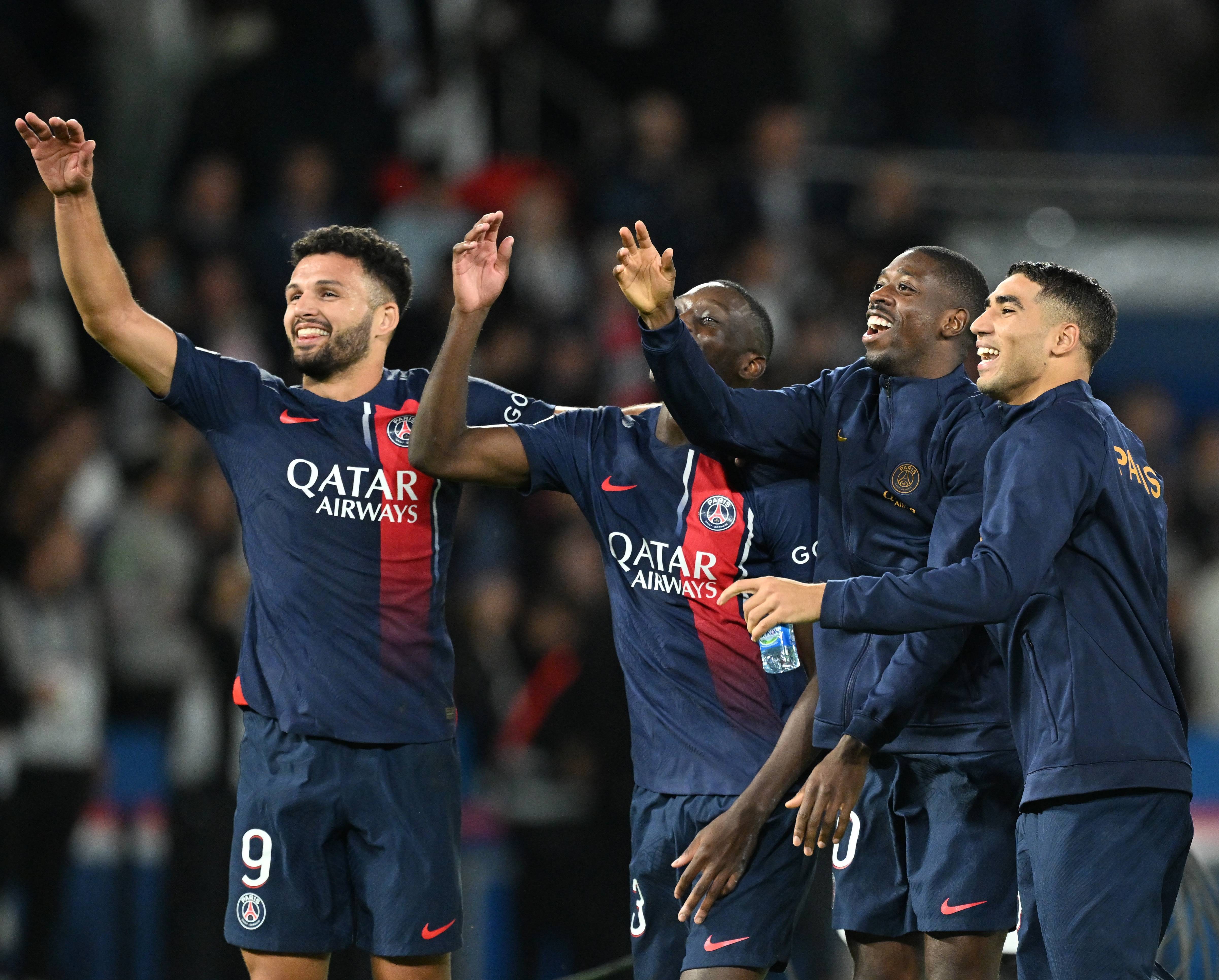 里昂前锋独造四球,成为本赛季法甲射手榜第一 里昂前锋独造四球,成为本赛季法甲射手榜第一