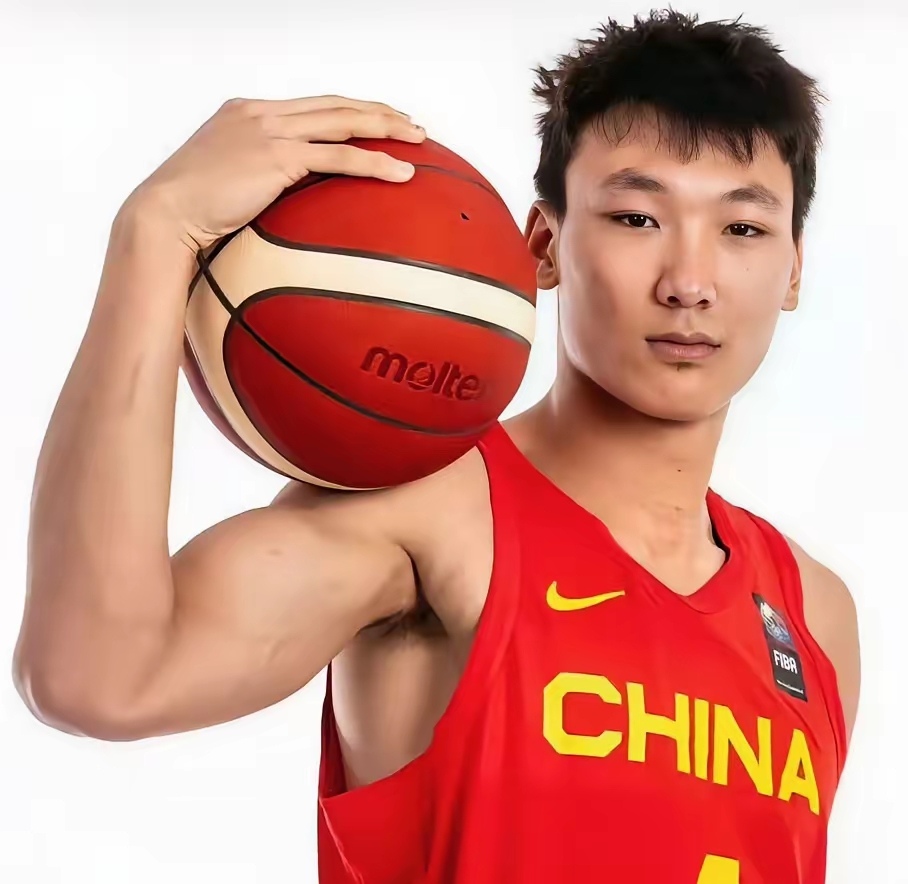 山东男篮青年队表现神勇,刷新历史记录 山东男篮青年队表现神勇,刷新历史记录